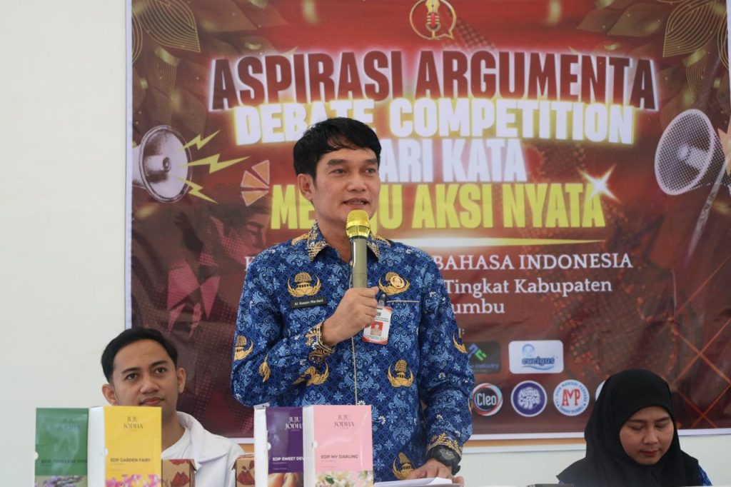 Pelajar SMP-SMA Tanah Bumbu beradu argumentasi dalam AADC 2026, kompetisi debat bahasa Indonesia.