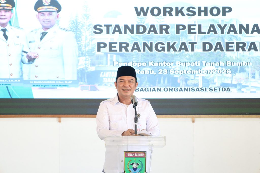 Bupati Tanah Bumbu melalui Asisten Kesra membuka Workshop Standar Pelayanan Perangkat Daerah di Pendopo Kantor Bupati Batulicin, 23 September 2026.